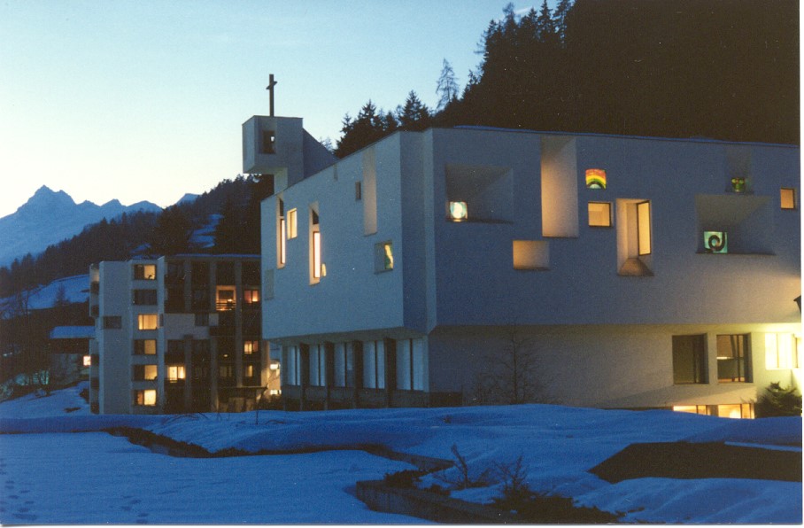 Klosterkirche Ilanz Winter Abendlicht Schnee