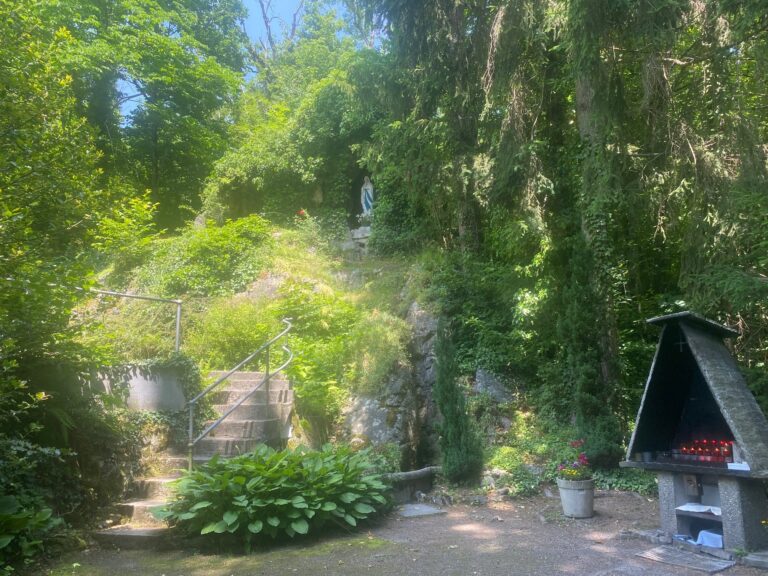 Lourdes-Grotte Kloster Ilanz