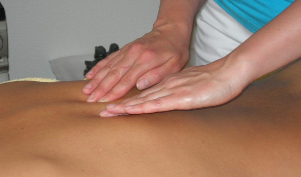 Rueckenmassage nach Rudolf Breuss Kloster Ilanz Programm 2026