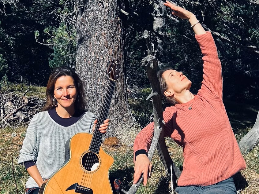 Yoga und Singen mit Simone Zwinggi und Karin Streule im Kloster Ilanz
