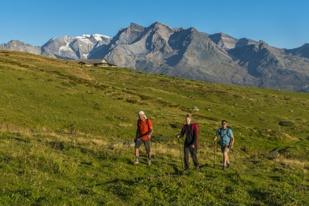Kloster Ilanz Wanderer Pilger