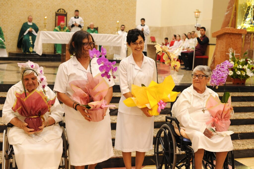 Sr. Fernanda mit Jubilarinnen_Konvent Brasilien Kloster Ilanz