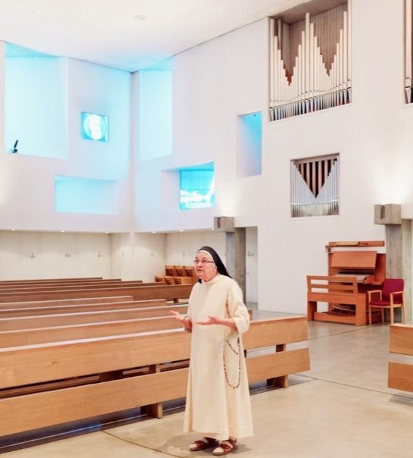 Kloster-Ilanz-Klosterkirche-Klosterfuehrung_Sr-Ingrid-Grave