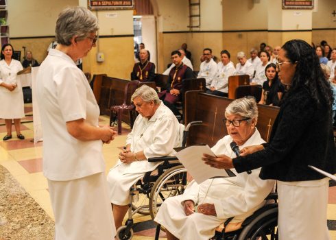 Professerneuerung Sr. Maria Bueno_Konvent Brasilien Kloster Ilanz
