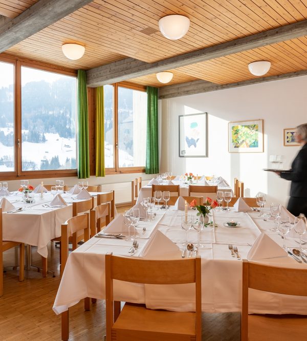 Seminarraum Tagungsraum kleiner Festsaal Mundaun Kloster Ilanz